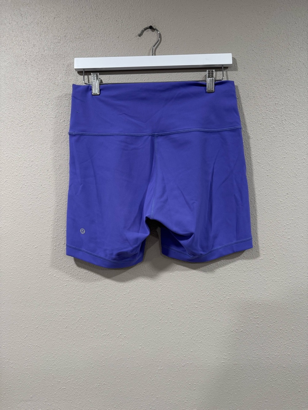 Lululemon Wonder Train High Rise Short 6” Size 12 - Picture 3 of 7